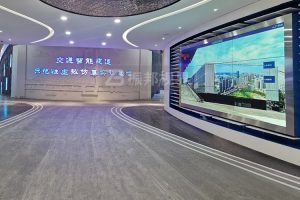 交通安全體驗館中的哪些多媒體互動，能幫助人們解讀交通規(guī)則？