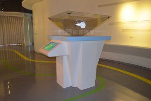 展廳里的觸摸一體機能夠與哪些前沿多媒體技術共同創造互動亮點？